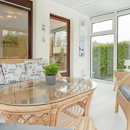 Apartment Haus Huettmann Sonnenbluete Malente